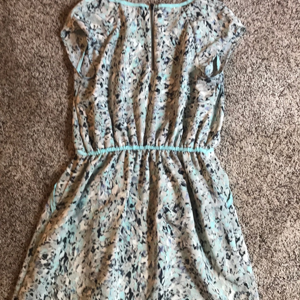 Dress - Picture 4 of 4